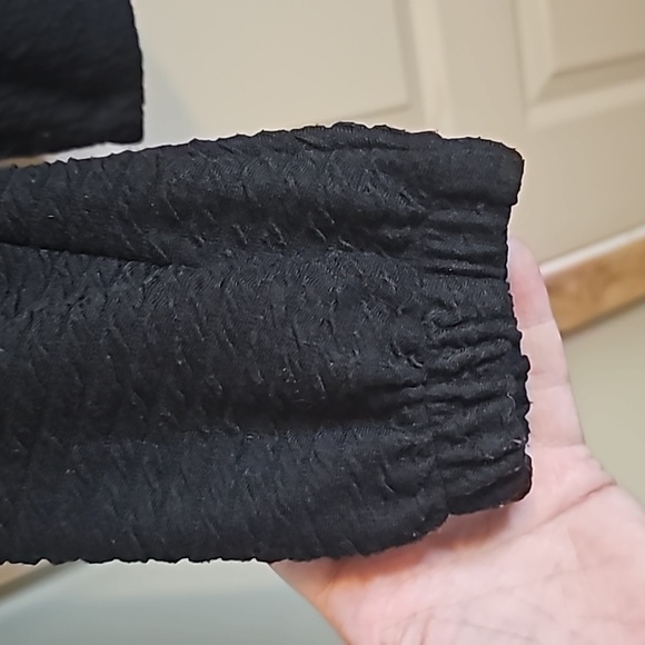 Anthropologie XS long sleeve black shirt - Picture 4 of 6